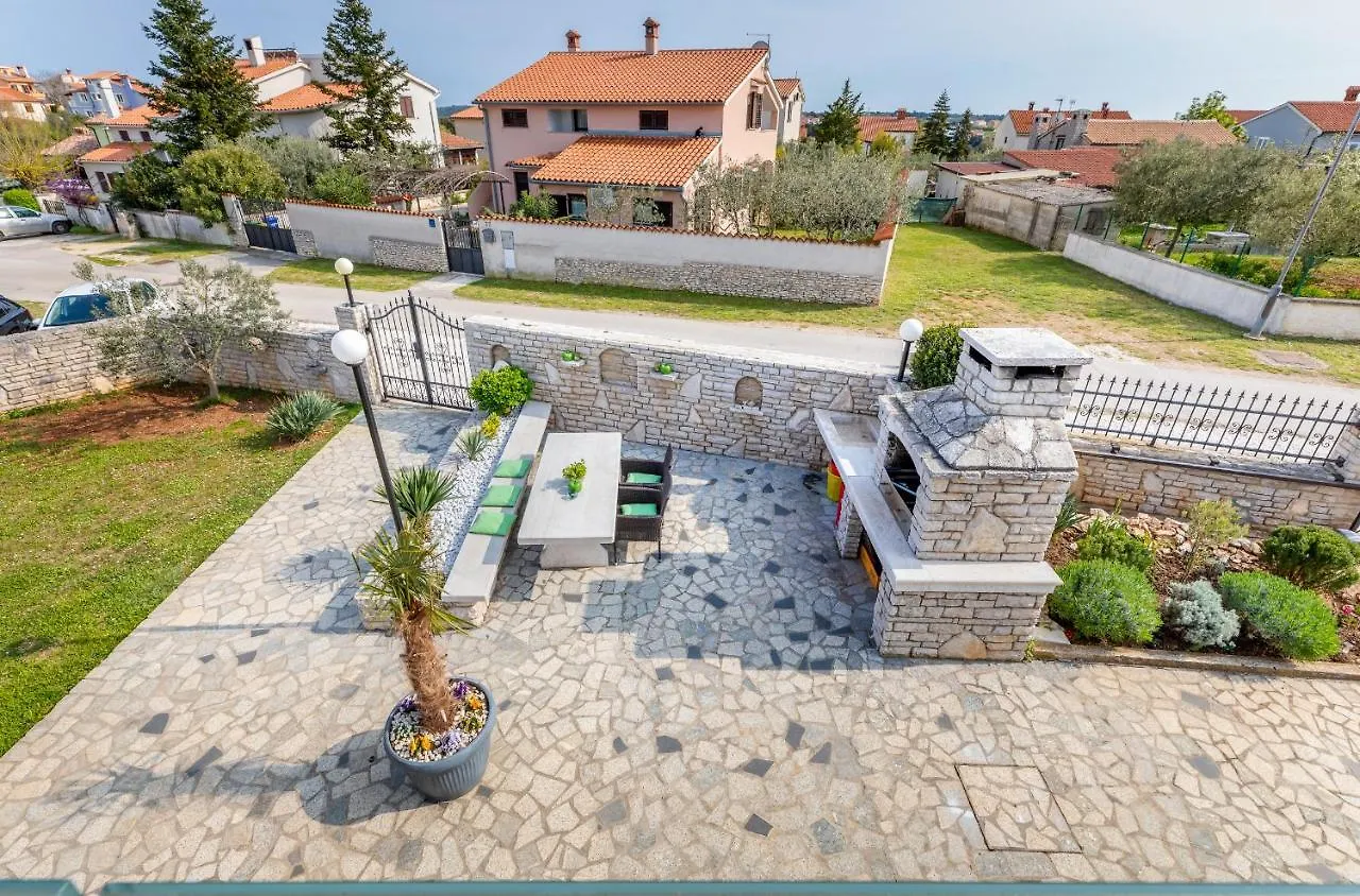 Apartmani Miki Vinkuran Apartment