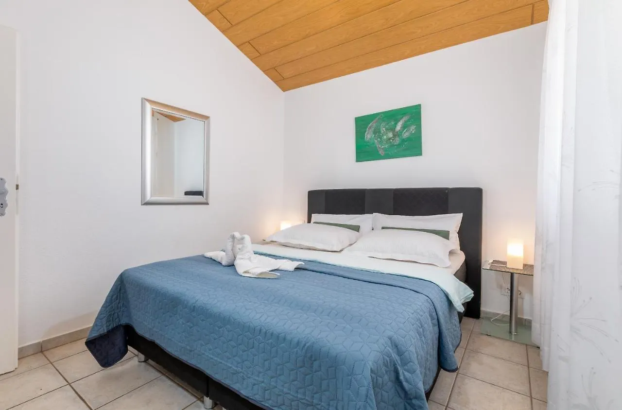 Apartmani Miki Vinkuran Apartment